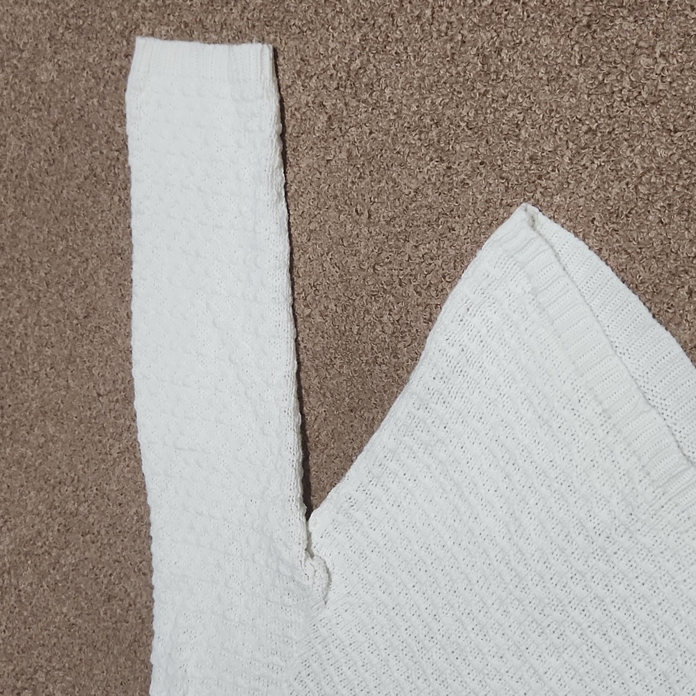 White Sweater - Picture 4 of 5